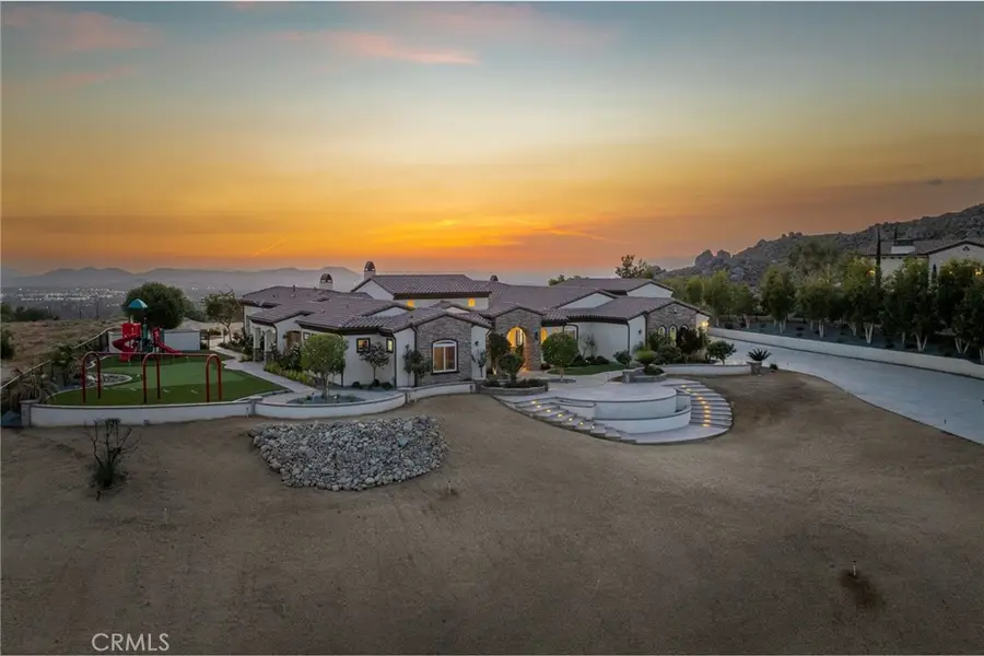 6355 Cresthaven, Riverside, CA 92506 - #3