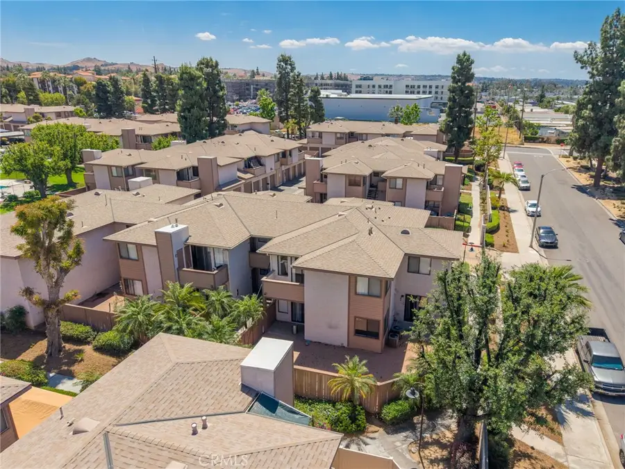 1337 Massachusetts #204, Riverside, CA 92507 - #3