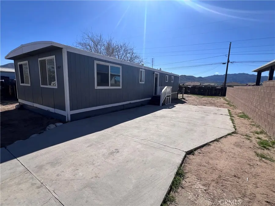 19127 Danbury, Hesperia, CA 92345 - #3