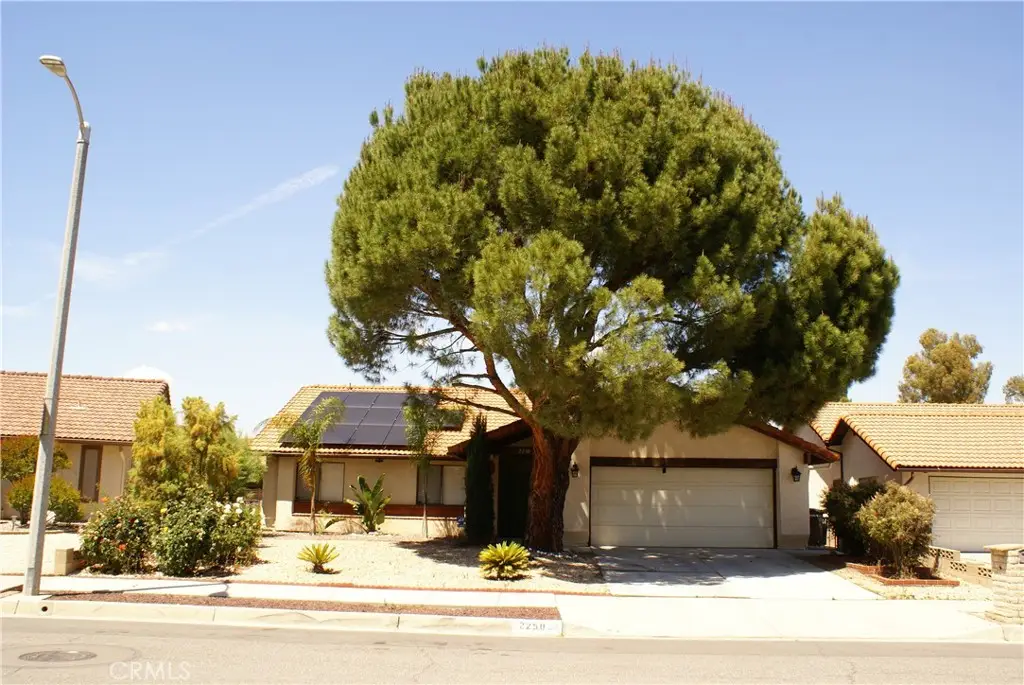 2250 Redwood Drive, Hemet, CA 92545 - #1