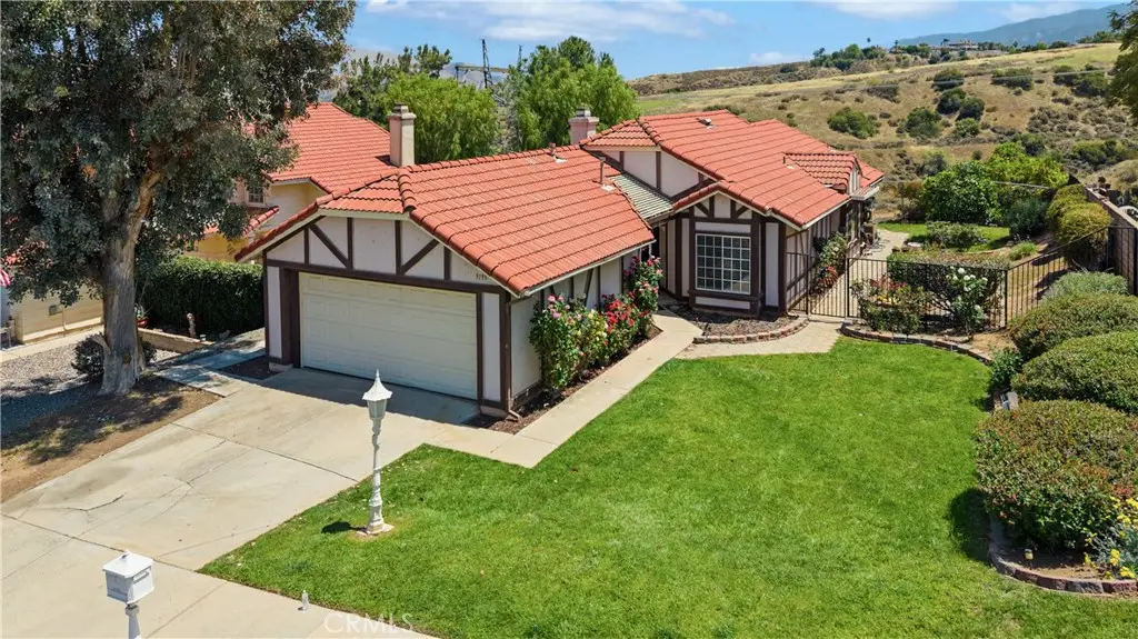 9195 Stone Canyon Road, Corona, CA 92883 - #1