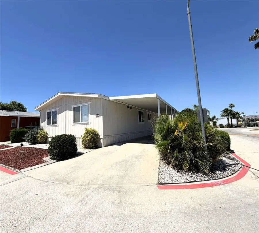 913 S Grand, San Jacinto, CA 92582 - #2