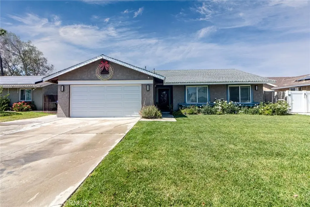 17430 Ramona, Fontana, CA 92336 - #1