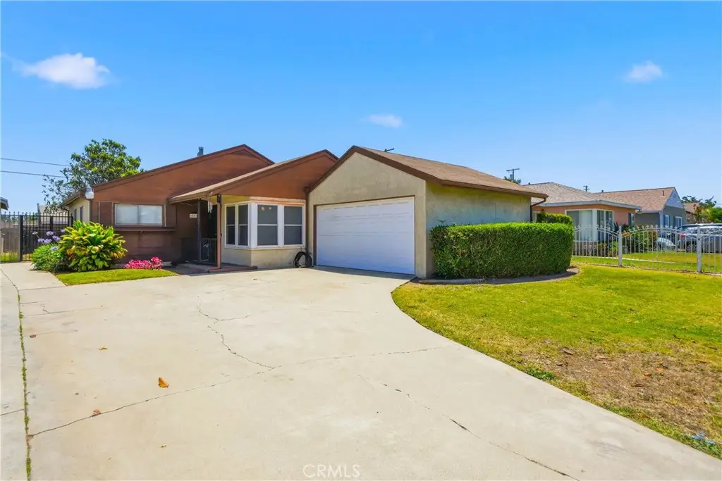 14018 S Zamora, Compton, CA 90222 - #1