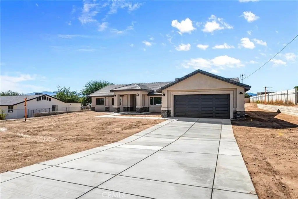 15162 Larch, Hesperia, CA 92345 - #1