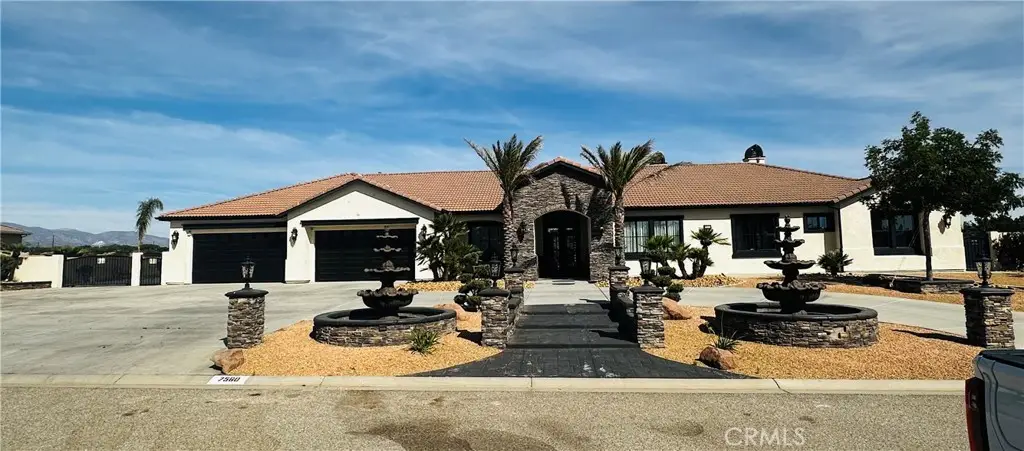 7560 Royal View, Oak Hills, CA 92344 - #1
