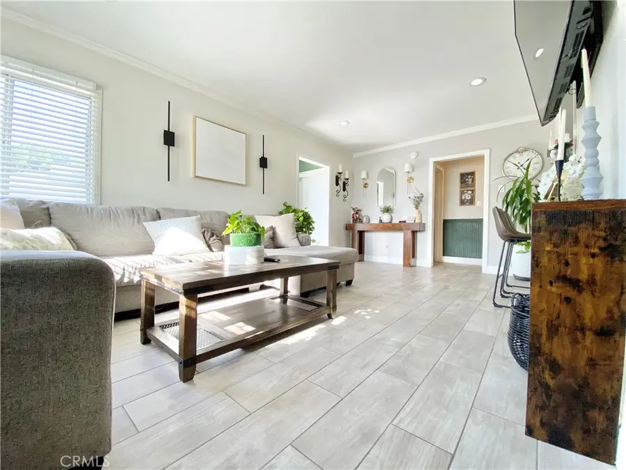 4547 Jones Avenue, Riverside, CA 92505 - #3