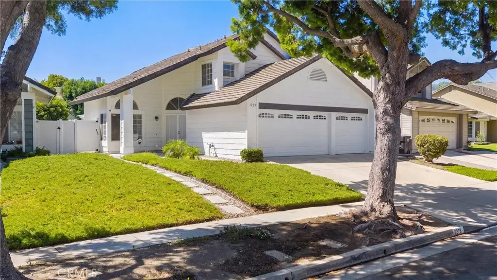 1228 Mayfair Drive, Corona, CA 92882 - #1