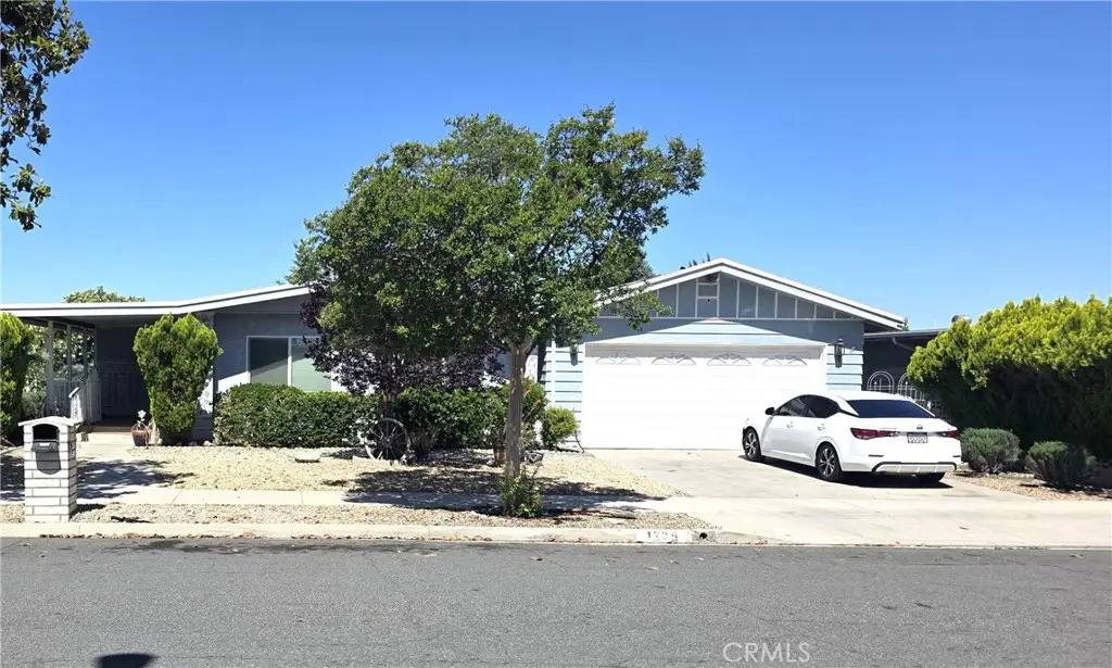 1239 Brentwood #200, Hemet, CA 92545 - #1