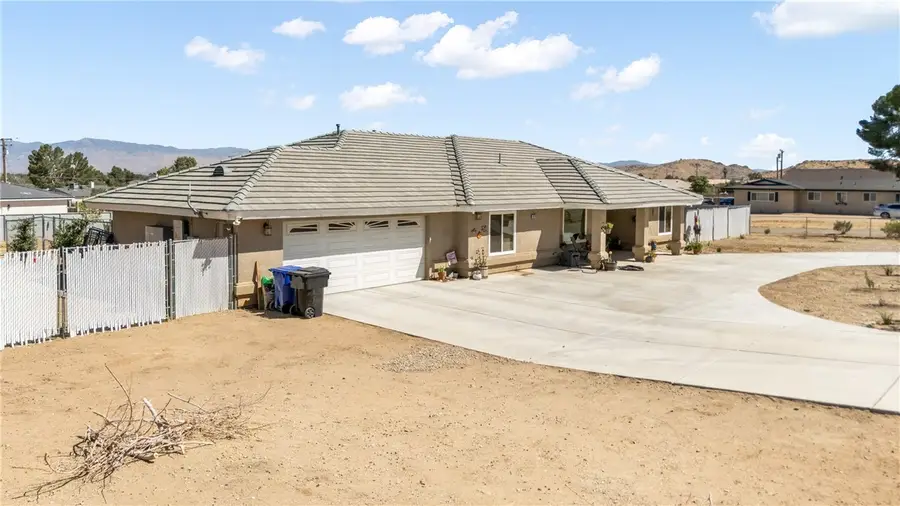 16209 Serrano Road, Apple Valley, CA 92307 - #3