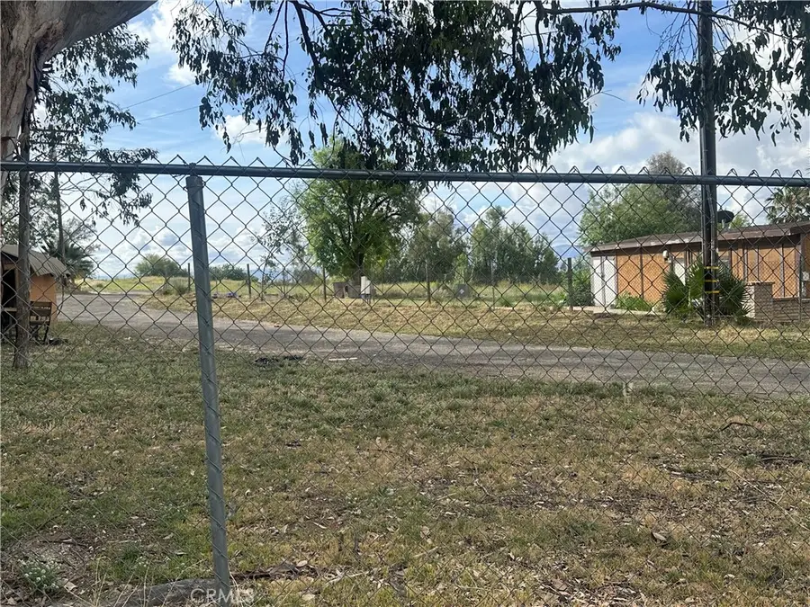 425 Arrowhead Ave, San Bernardino, CA 92404 - #3