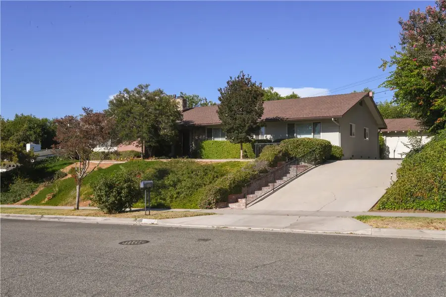 5306 Bardwell, Riverside, CA 92506 - #2