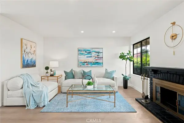1700 W Cerritos #206, Anaheim, CA 92804