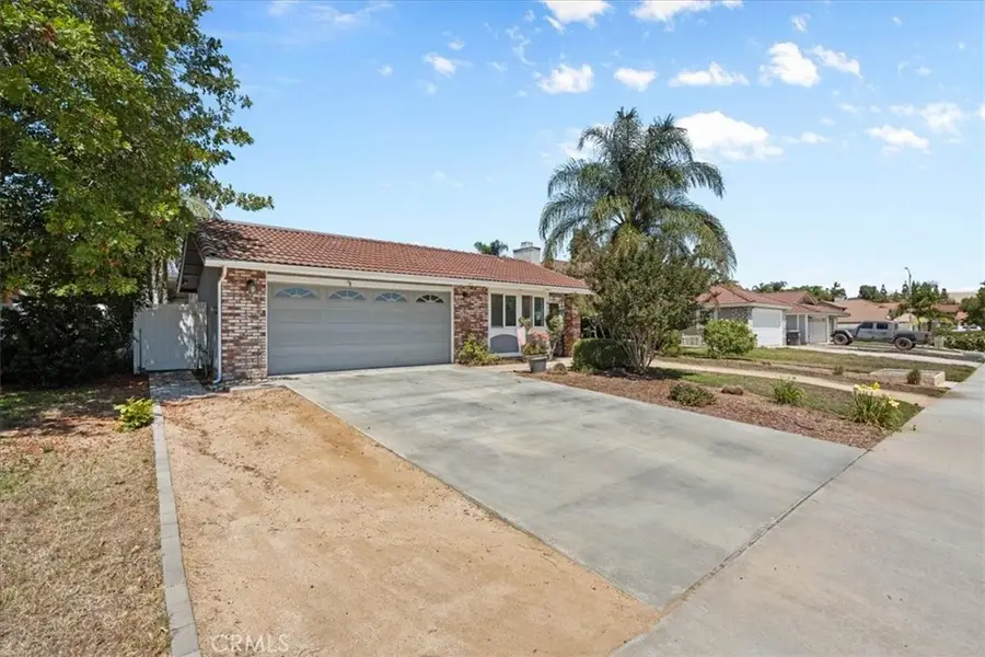 8715 Sandhill Drive, Riverside, CA 92508 - #2