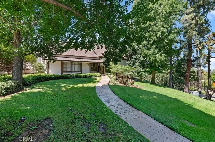 2154 Gainsborough, Riverside, CA 92506 - #3