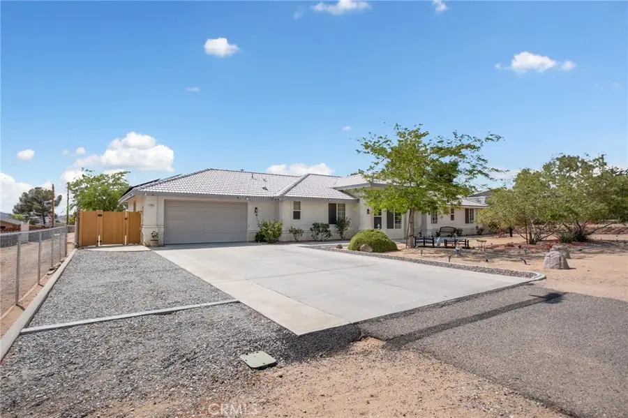 17112 Century Plant, Apple Valley, CA 92307 - #2
