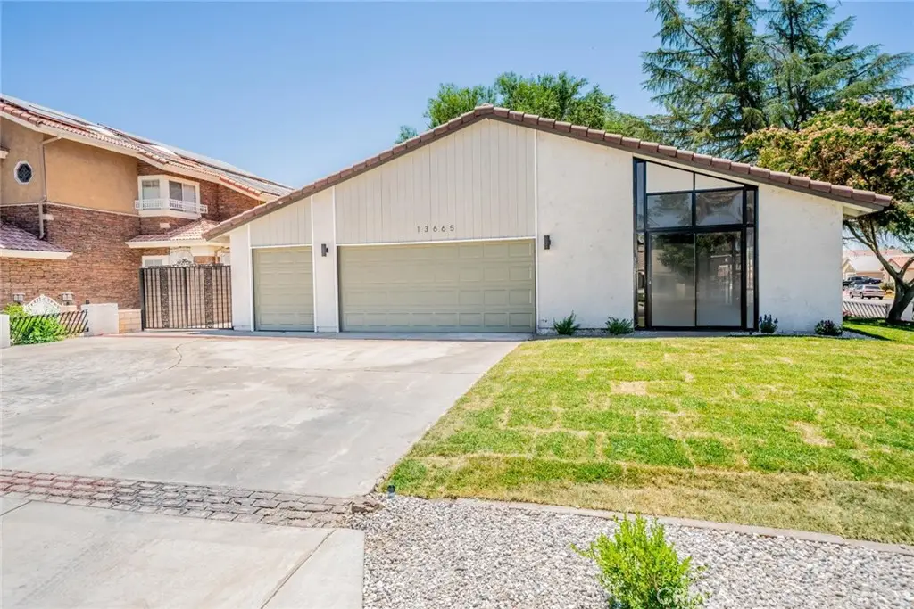 13665 Driftwood, Victorville, CA 92395 - #1