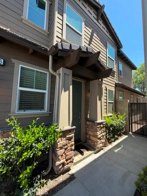 6545 Grotto Lane, Fontana, CA 92336