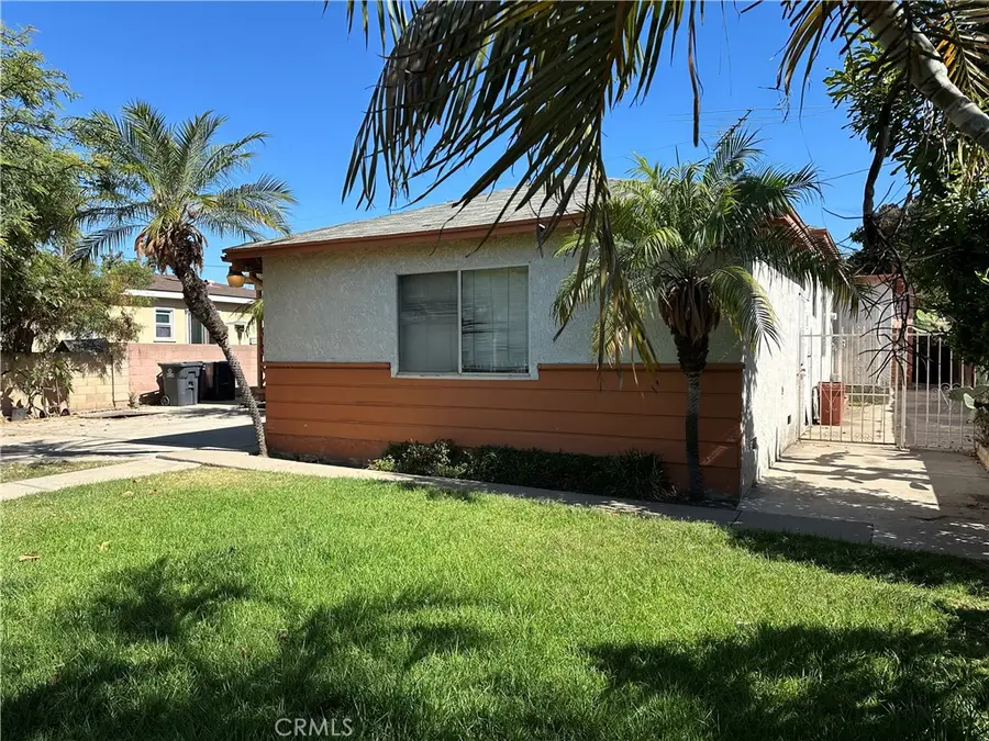 2125 W 11th, Santa Ana, CA 92703 - #3