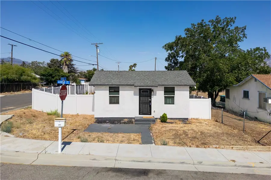 582 N Almond, Banning, CA 92220 - #2