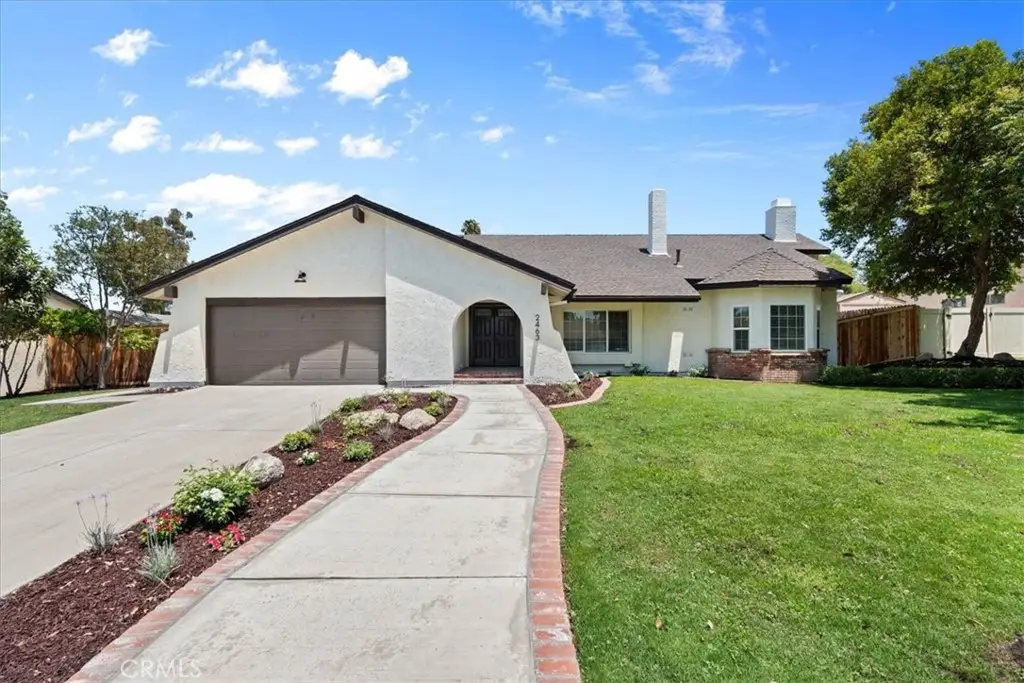 2463 Falling Oak, Riverside, CA 92506 - #1