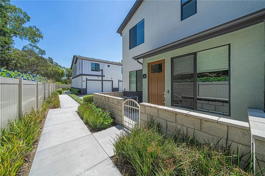 2775 W Pepper Tree #14, Anaheim, CA 92801 - #3