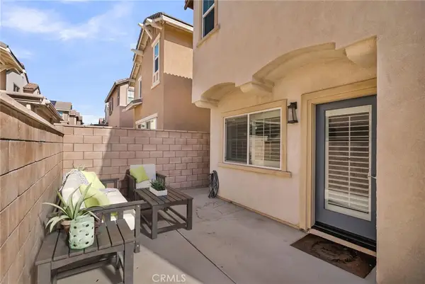 16064 Symphony Lane, Fontana, CA 92336