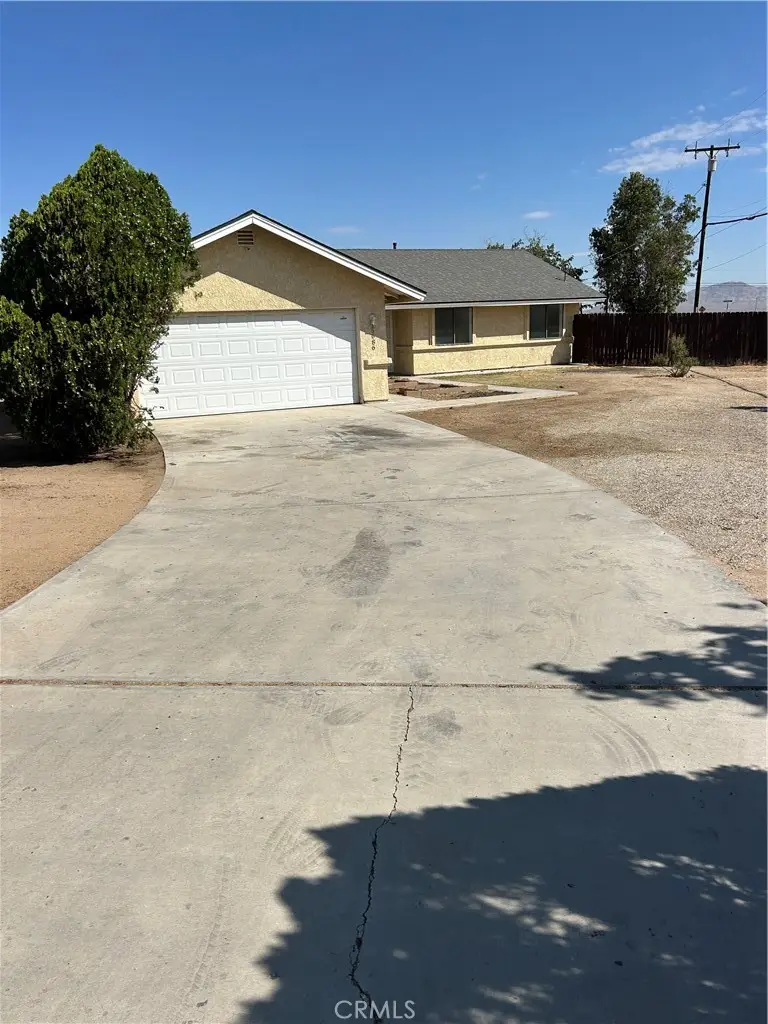 15686 Little Beaver, Victorville, CA 92395 - #2