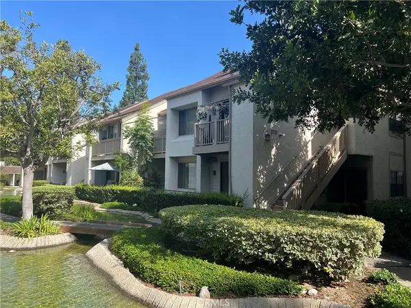 10530 Lakeside Drive N #G, Garden Grove, CA 92840