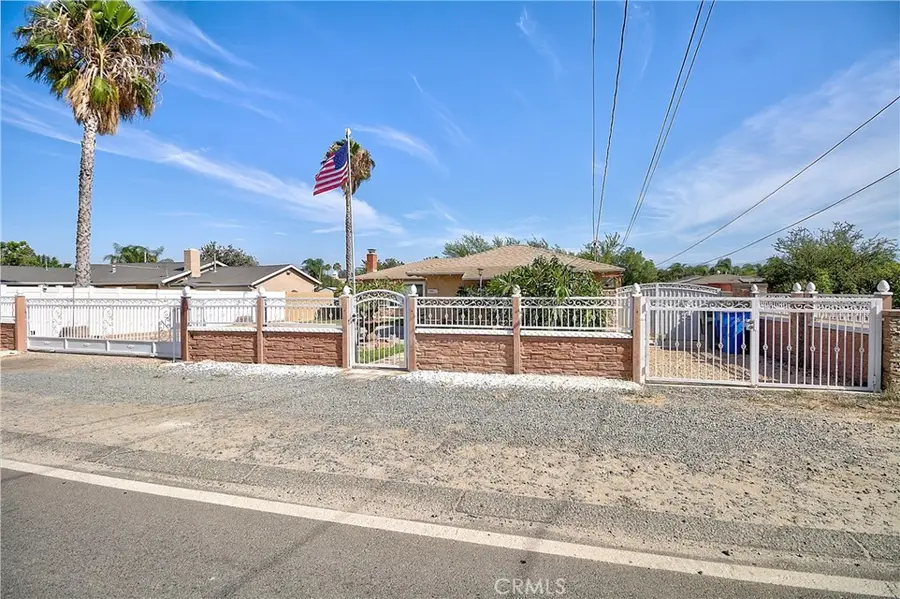 10884 Cypress Ave, Riverside, CA 92505 - #2