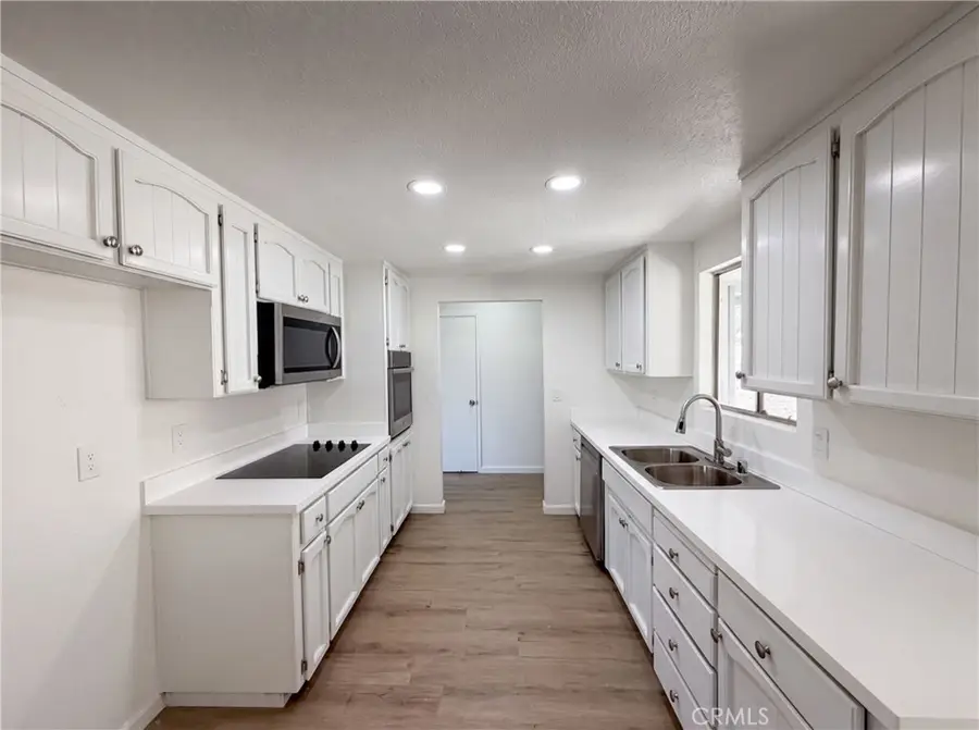 6041 Thornicroft, Valley Springs, CA 95252 - #2