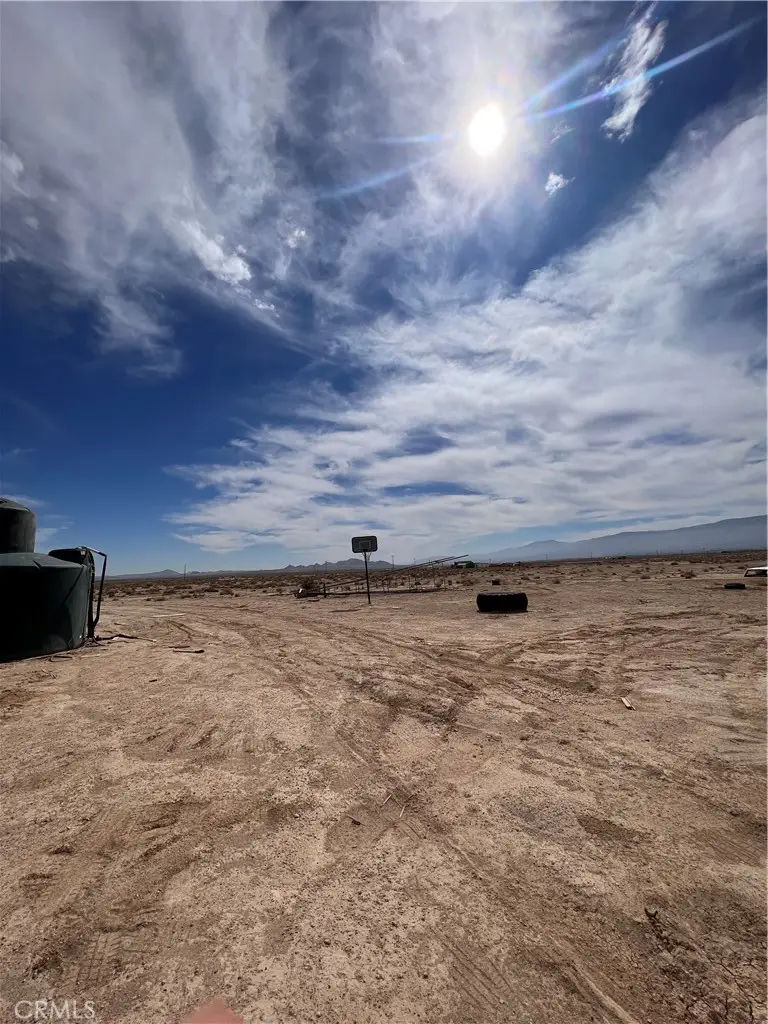 15220 Wolf Haven, Lucerne Valley, CA 92356 - #3