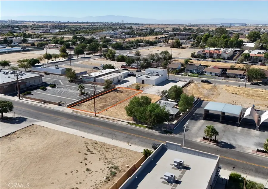 925 E Avenue Q6, Palmdale, CA 93550 - #3