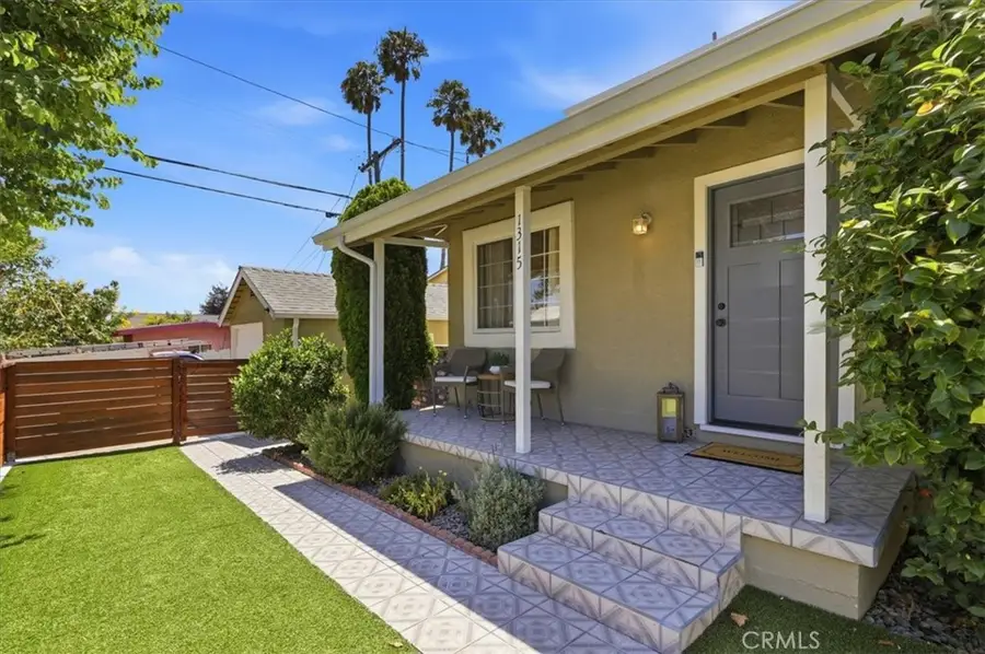 1315 Field Avenue, Inglewood, CA 90302 - #2