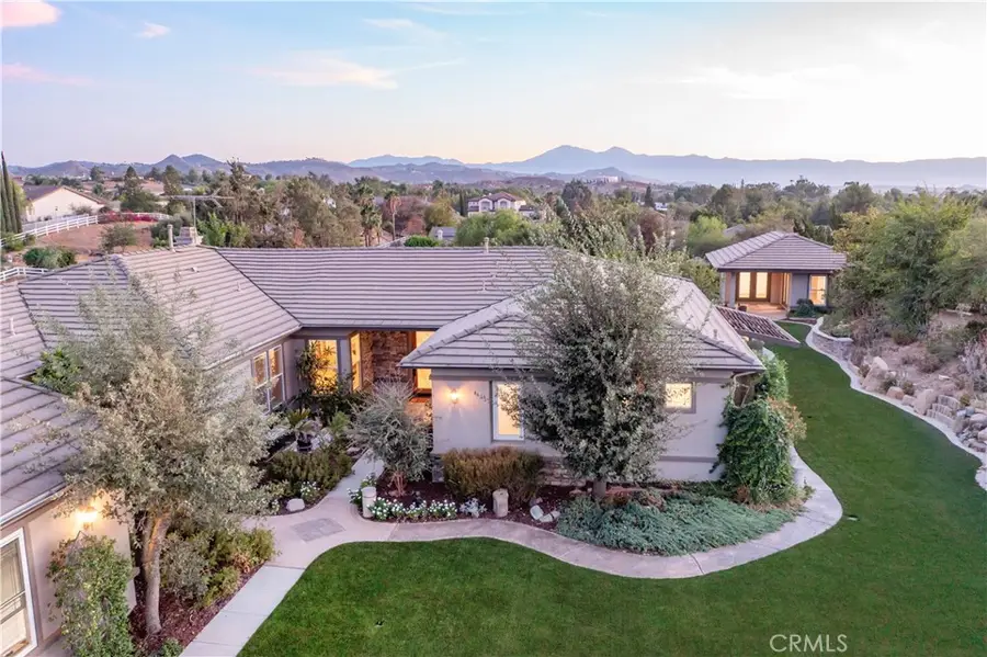 18493 Oak Park Drive, Riverside, CA 92504 - #2
