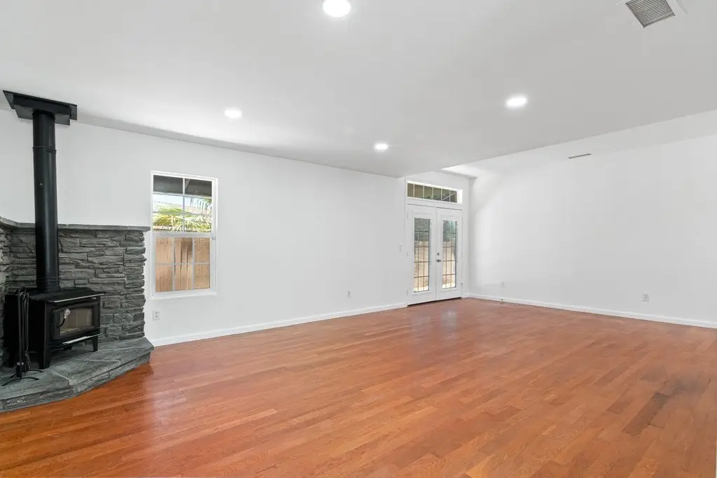 205 Waring, Riverside, CA 92507 - #1