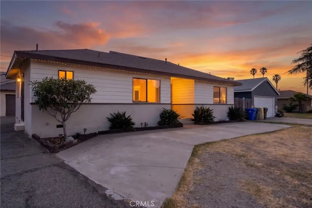 16563 Barbee, Fontana, CA 92336 - #1
