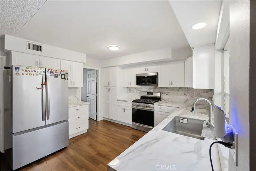 1434 Via Del Rio, Corona, CA 92882 - #3