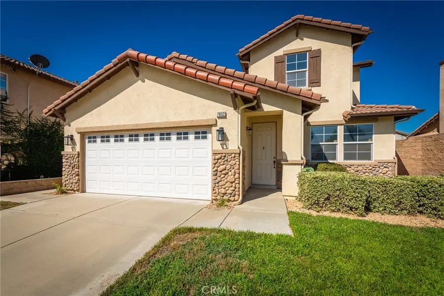 7652 Lavender St, Fontana, CA 92336 - #3