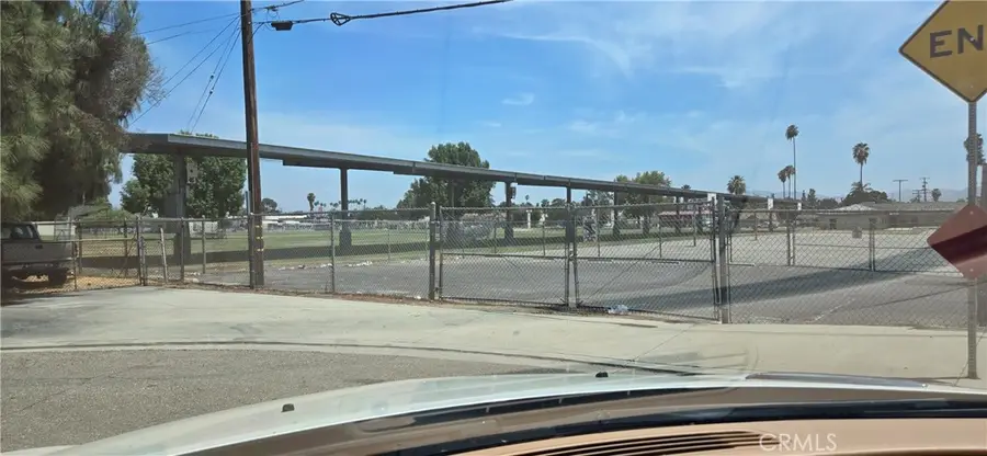 559 W 25th, San Bernardino, CA 92405 - #3