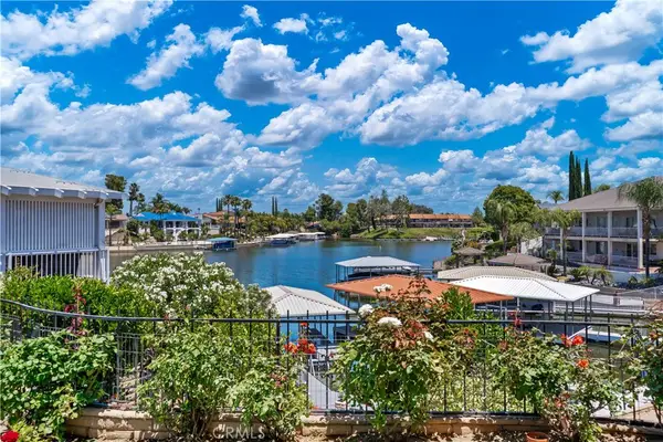 24020 Continental Drive, Canyon Lake, CA 92587