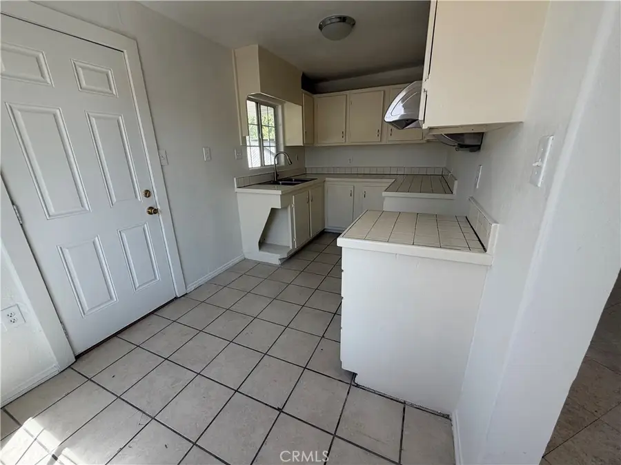 1529 Jantzen, Colton, CA 92324 - #3