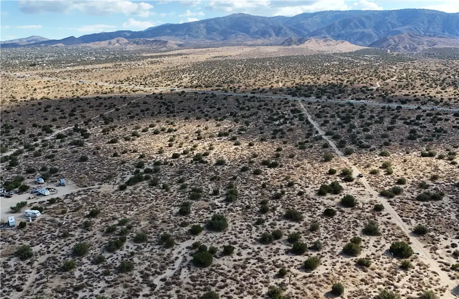 0 West St., Llano, CA 93544 - #2
