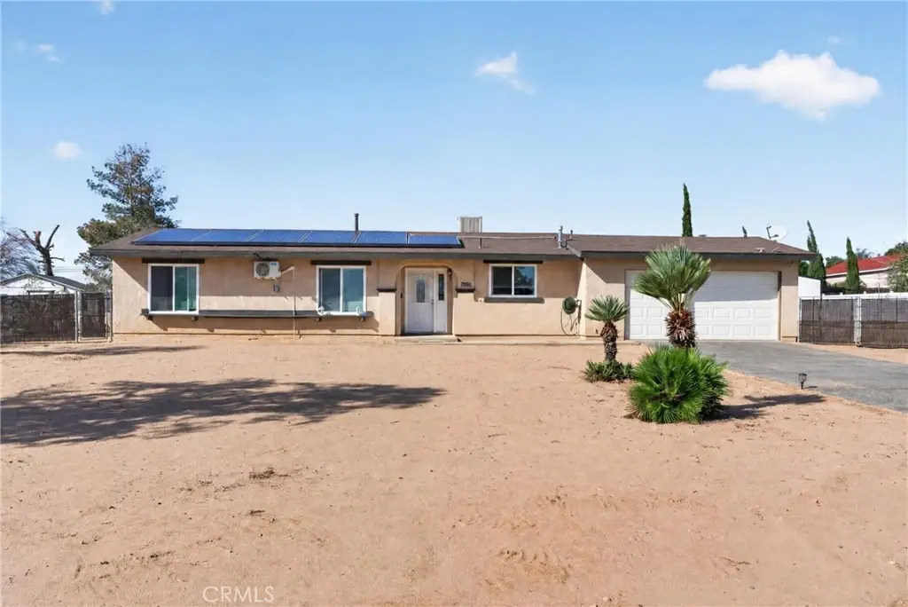7550 San Bruno Ave, Hesperia, CA 92345 - #1