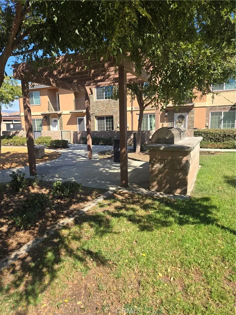 16408 Valencia, Fontana, CA 92335 - #3