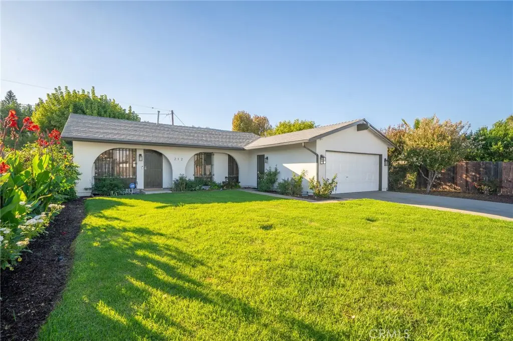212 N Acacia Avenue, Rialto, CA 92376 - #1