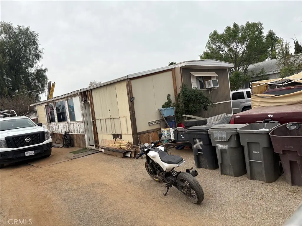 25105 Avenida Valencia, Homeland, CA 92548 - #1