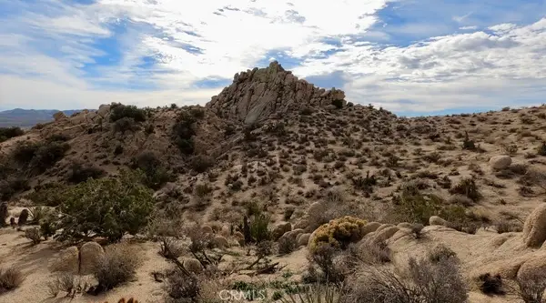 56819 Plaza Del Amigo, Yucca Valley, CA 92284