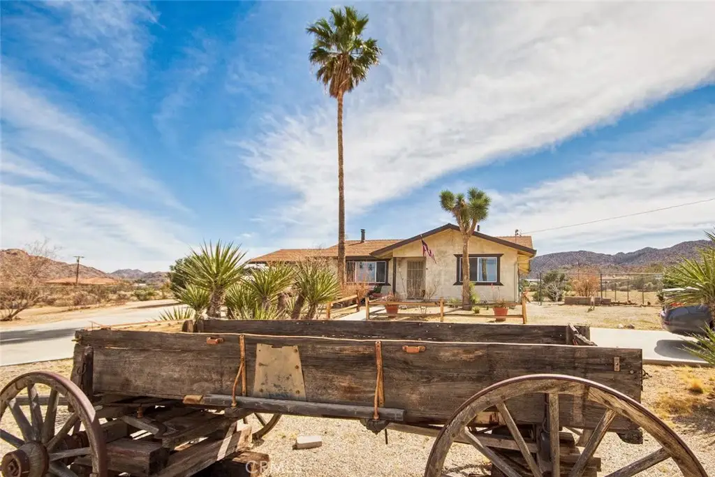 61611 Alta Loma Drive, Joshua Tree, CA 92252 - Image #1