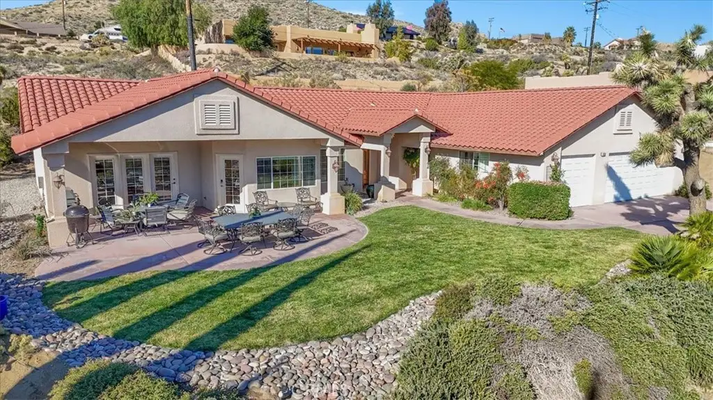 7636 Shafter, Yucca Valley, CA 92284 - #1